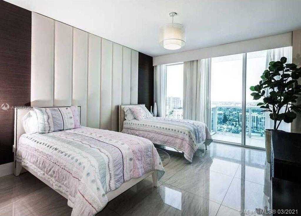 Small Image of 2711 SOUTH OCEAN DR #1903, Hollywood Number 27