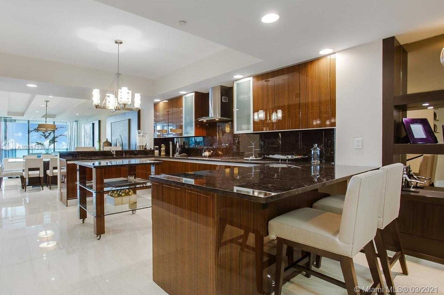 Small Image of 2711 SOUTH OCEAN DR #1903, Hollywood Number 4