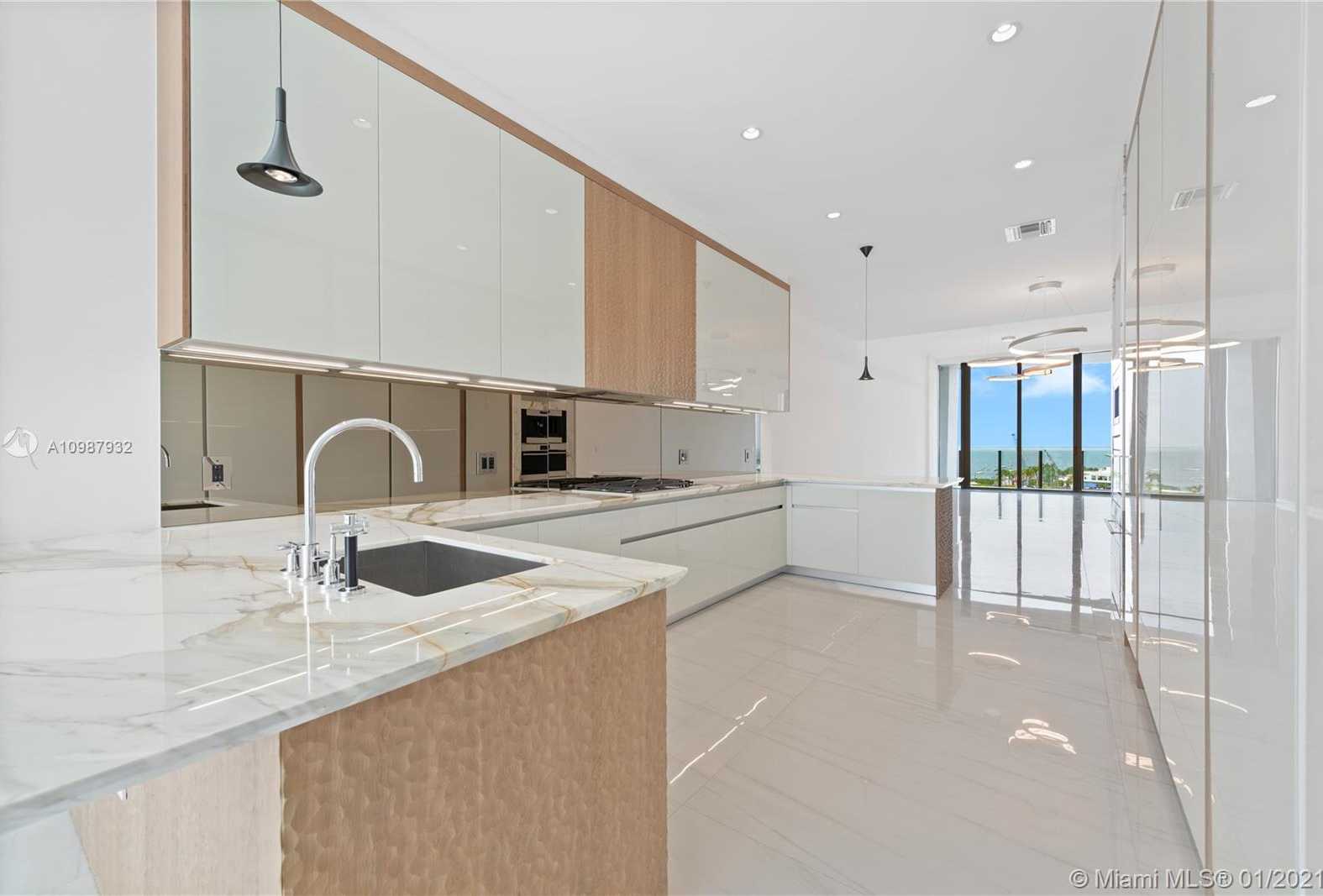 Small Image of 2811 SOUTH BAYSHORE #9B, Coconut Grove Number 10