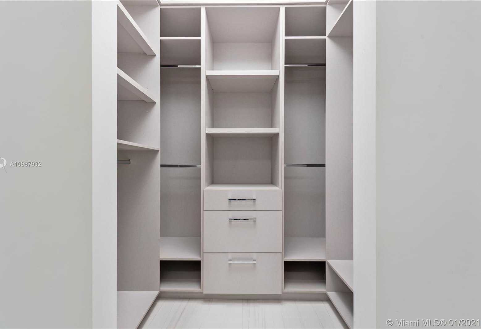 Small Image of 2811 SOUTH BAYSHORE #9B, Coconut Grove Number 18