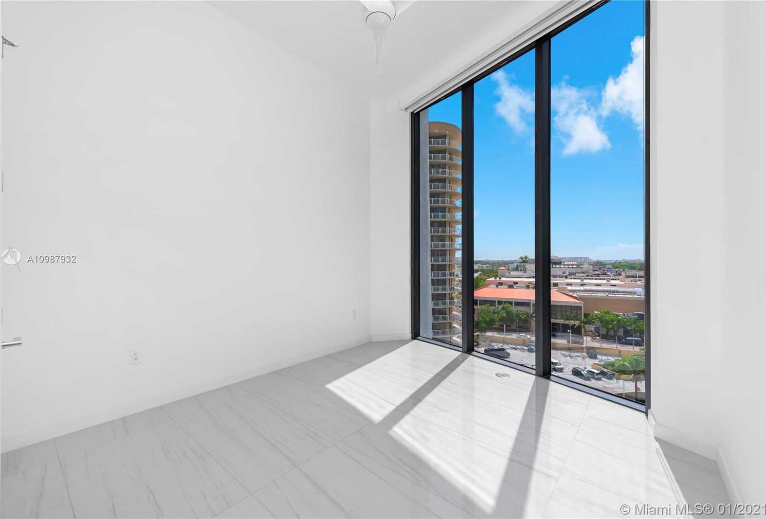 Small Image of 2811 SOUTH BAYSHORE #9B, Coconut Grove Number 8