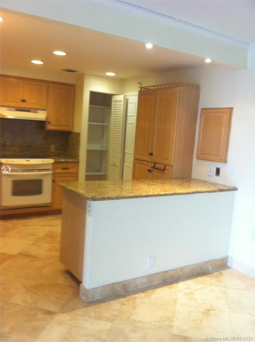 Small Image of 575 CRANDON BLVD #509, Key Biscayne Number 10