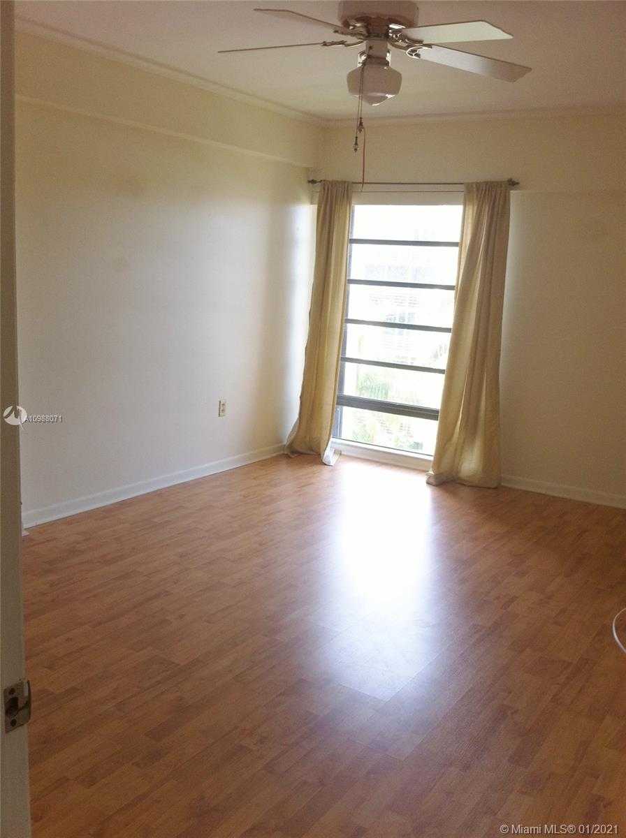 Small Image of 575 CRANDON BLVD #509, Key Biscayne Number 11