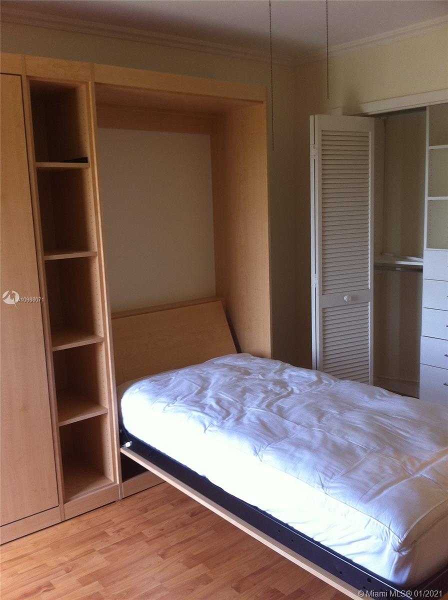 Small Image of 575 CRANDON BLVD #509, Key Biscayne Number 17