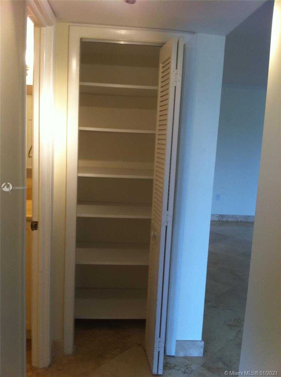 Small Image of 575 CRANDON BLVD #509, Key Biscayne Number 20