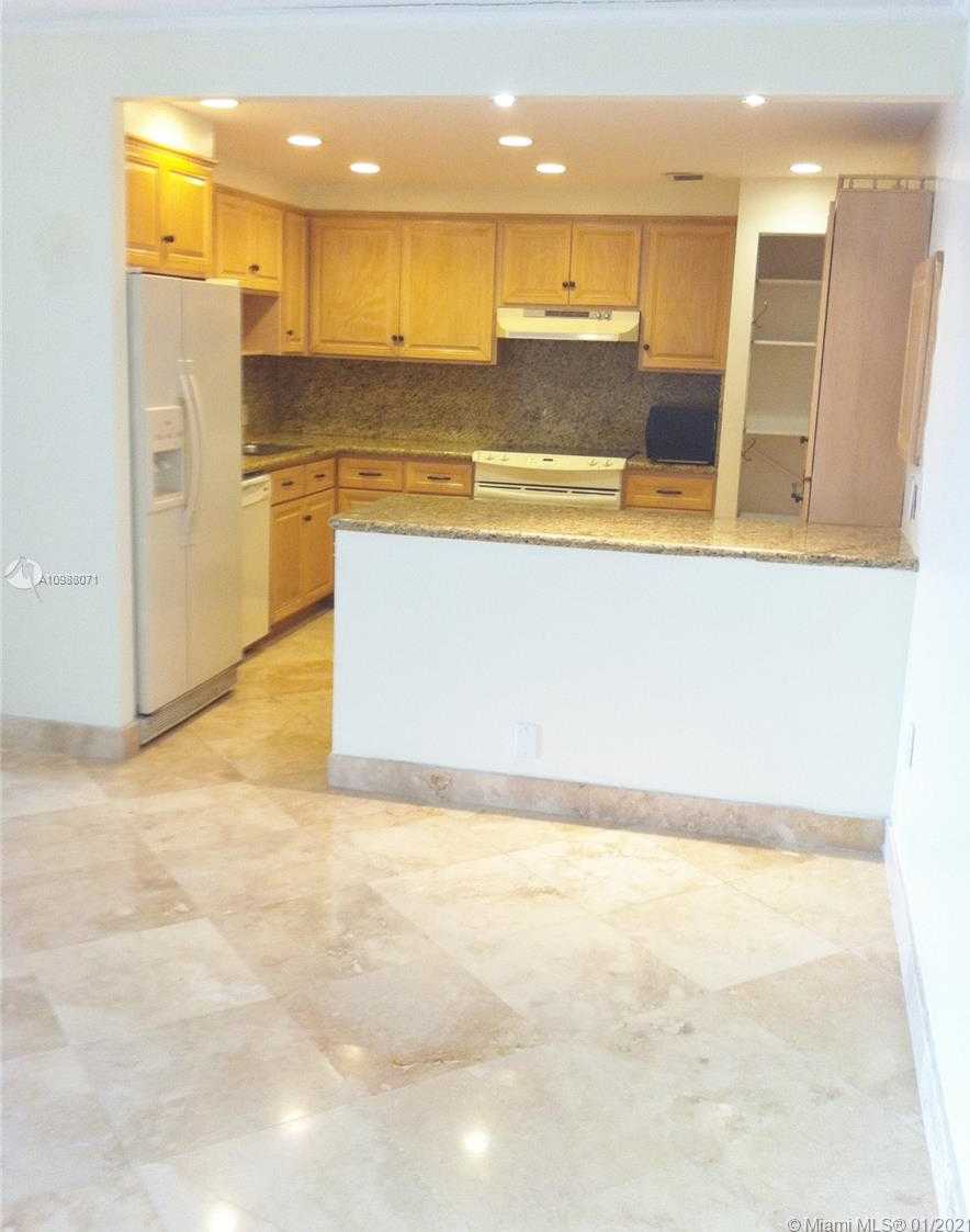 Small Image of 575 CRANDON BLVD #509, Key Biscayne Number 9