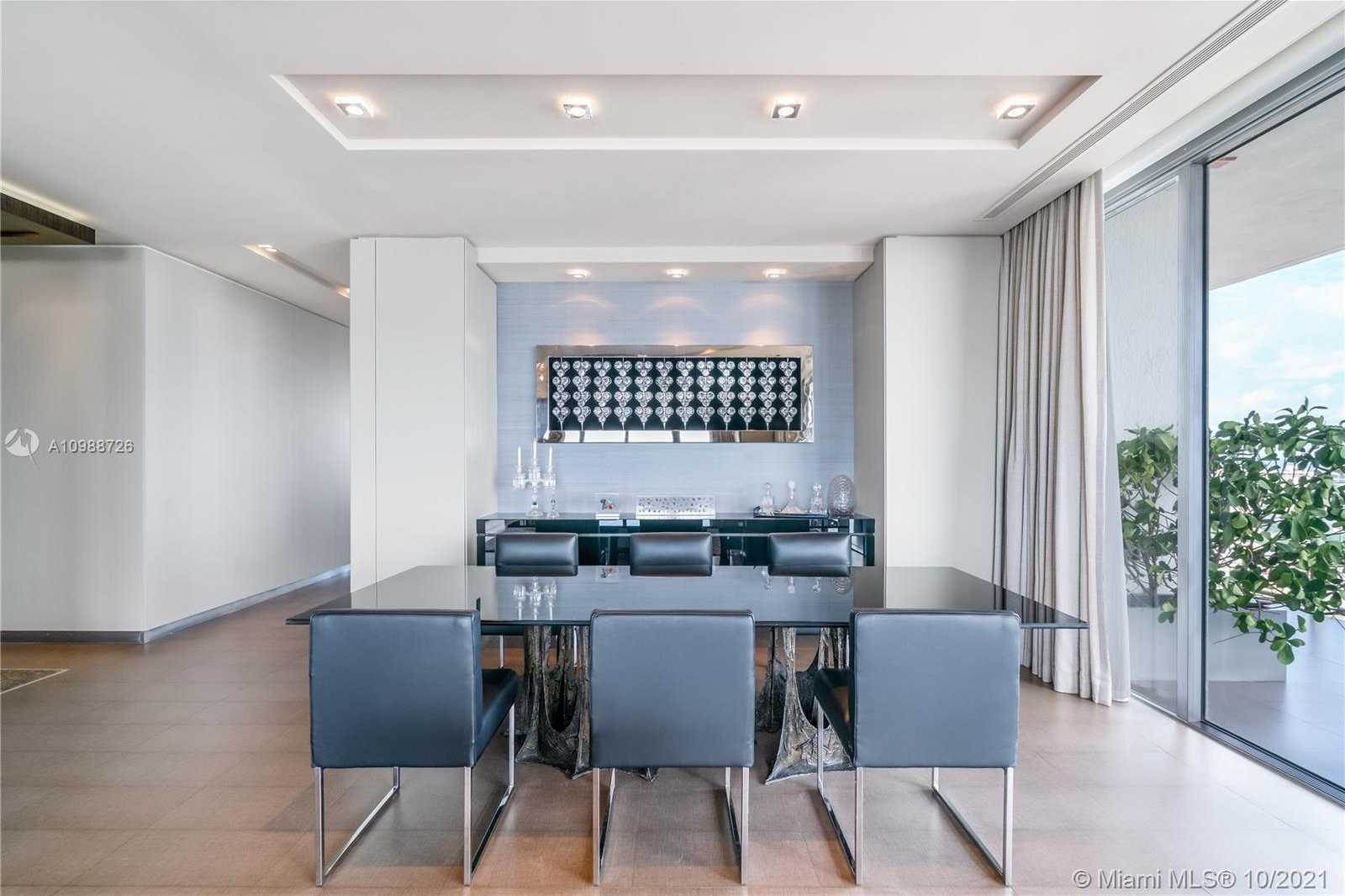 Small Image of 800 SOUTH POINTE DR #1401, Miami Beach Number 5