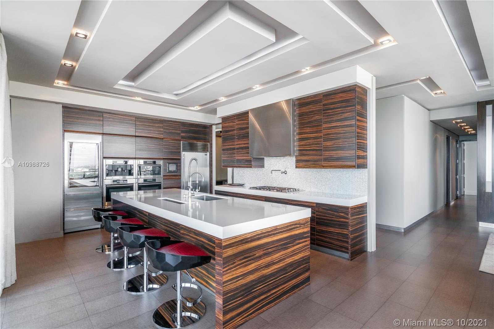 Small Image of 800 SOUTH POINTE DR #1401, Miami Beach Number 8