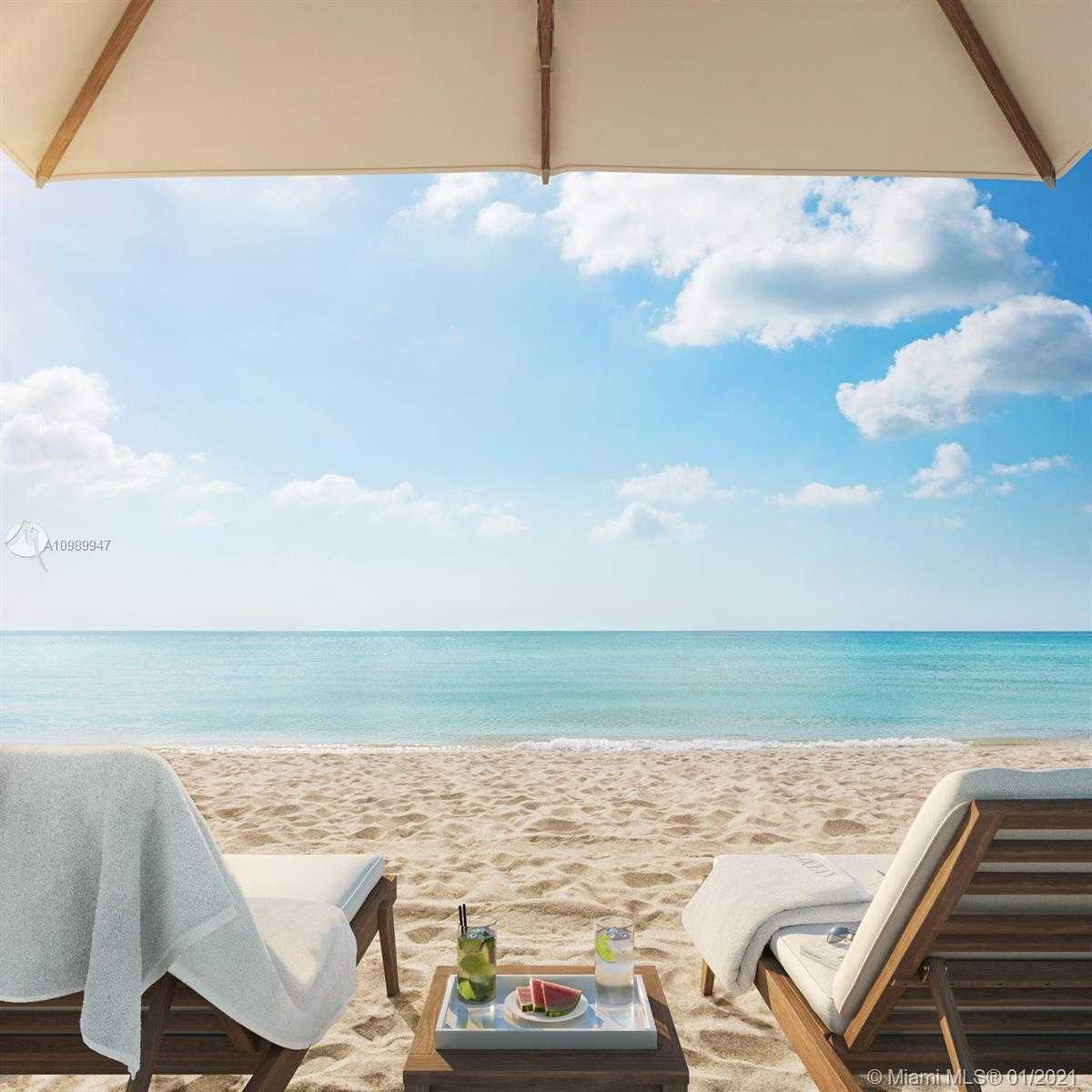 Small Image of 5775 COLLINS AVE #PH, Miami Beach Number 3