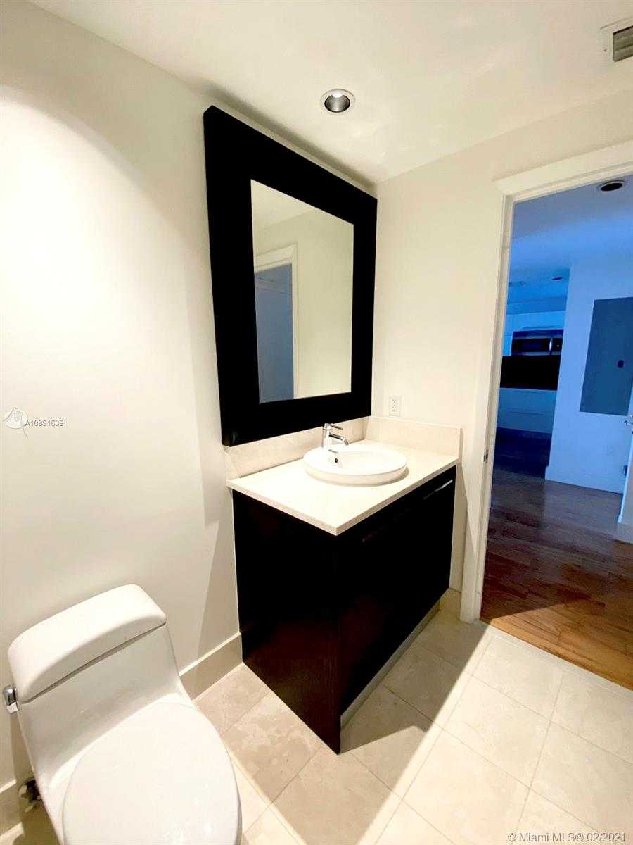 Small Image of 17121 COLLINS AVE #1903, Sunny Isles Beach Number 24