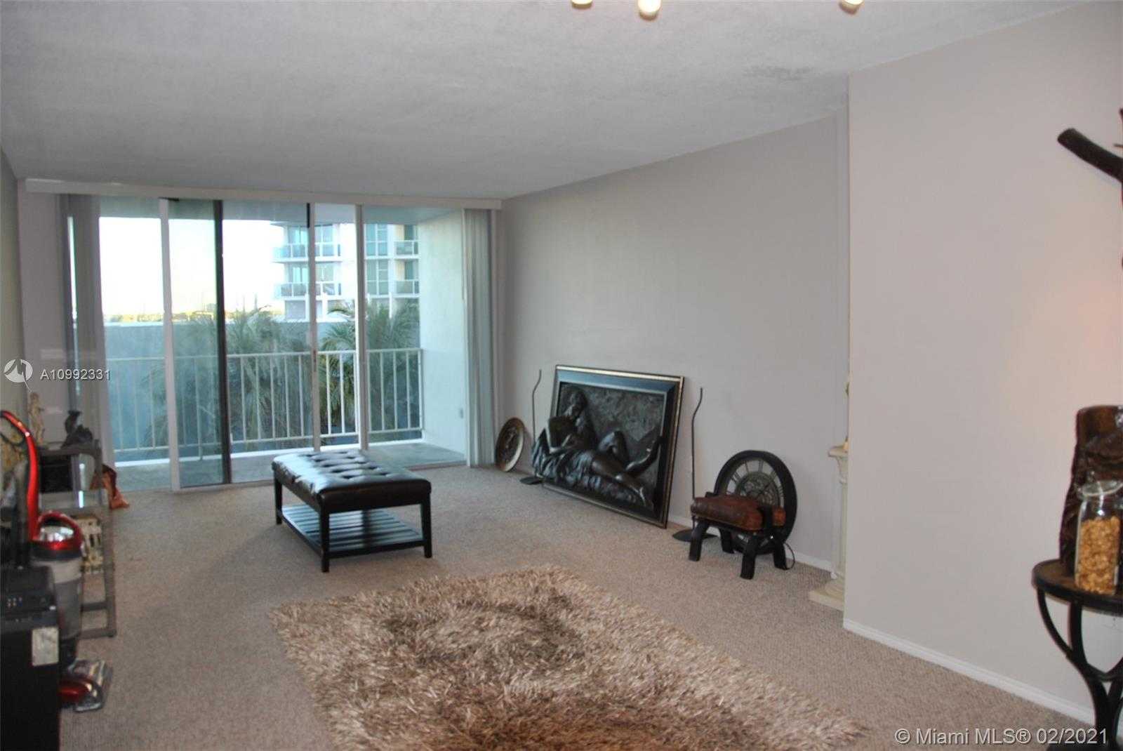 Small Image of 1865 79TH ST CSWY #4E, North Bay Village Number 3