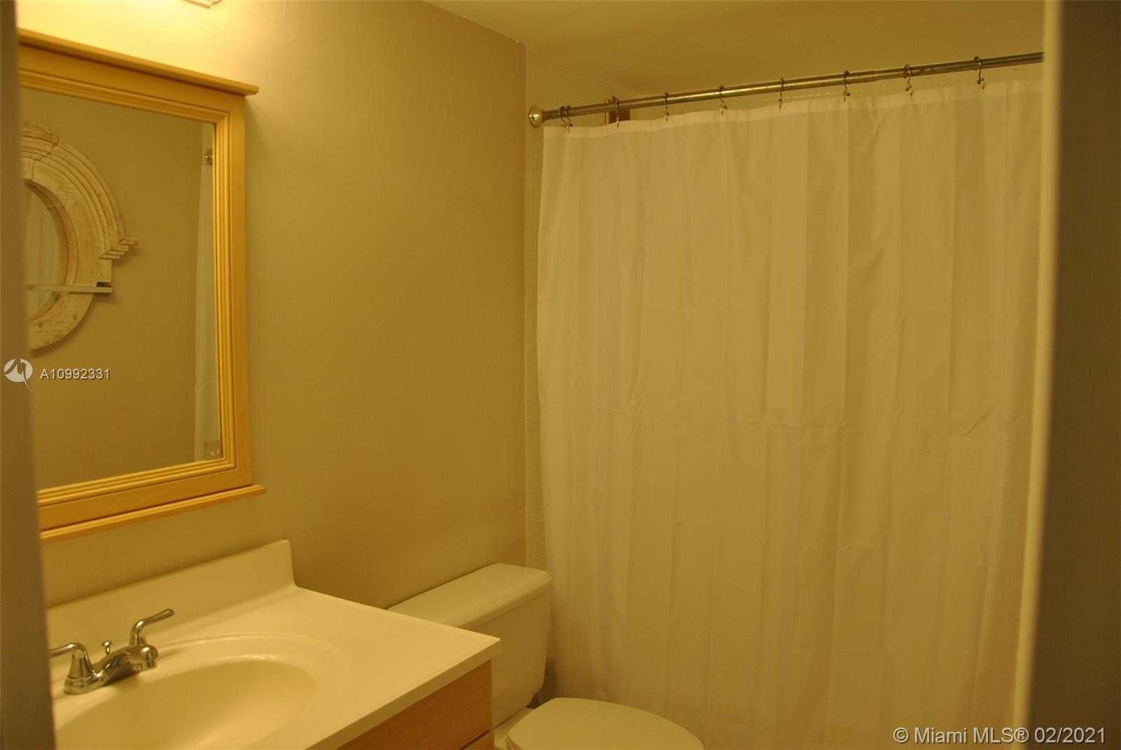 Small Image of 1865 79TH ST CSWY #4E, North Bay Village Number 7