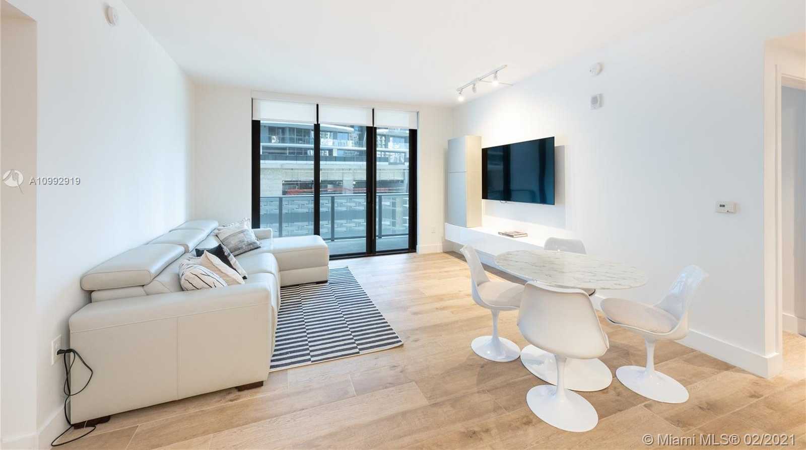 Small Image of 1010 BRICKELL AVE #1707, Miami Number 7