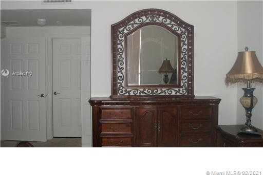 Small Image of 888 SOUTH DOUGLAS RD #PH08, Coral Gables Number 12