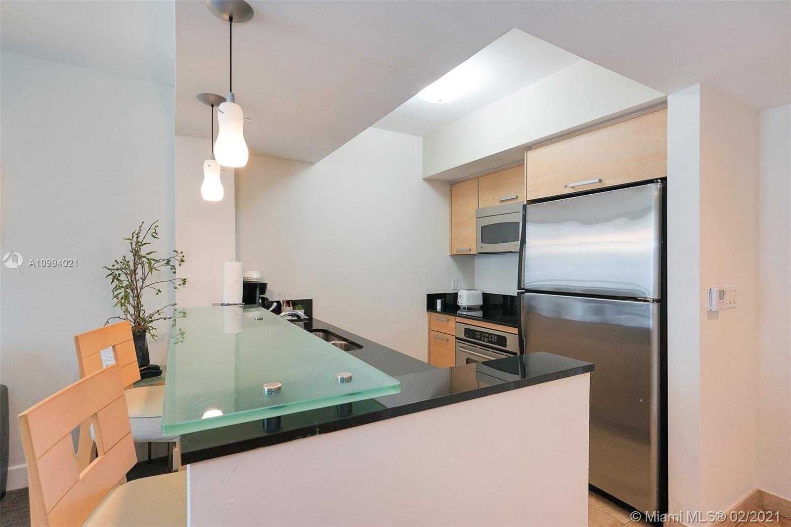 Small Image of 18683 COLLINS AVE #1409, Sunny Isles Beach Number 4