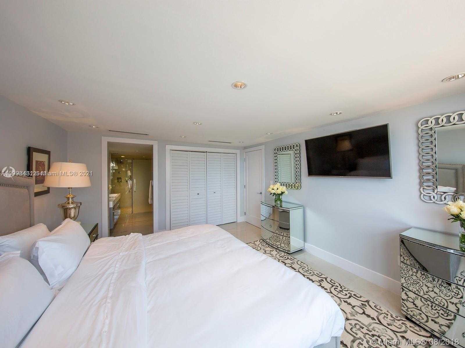 Small Image of 5838 COLLINS AVE #2F, Miami Beach Number 14