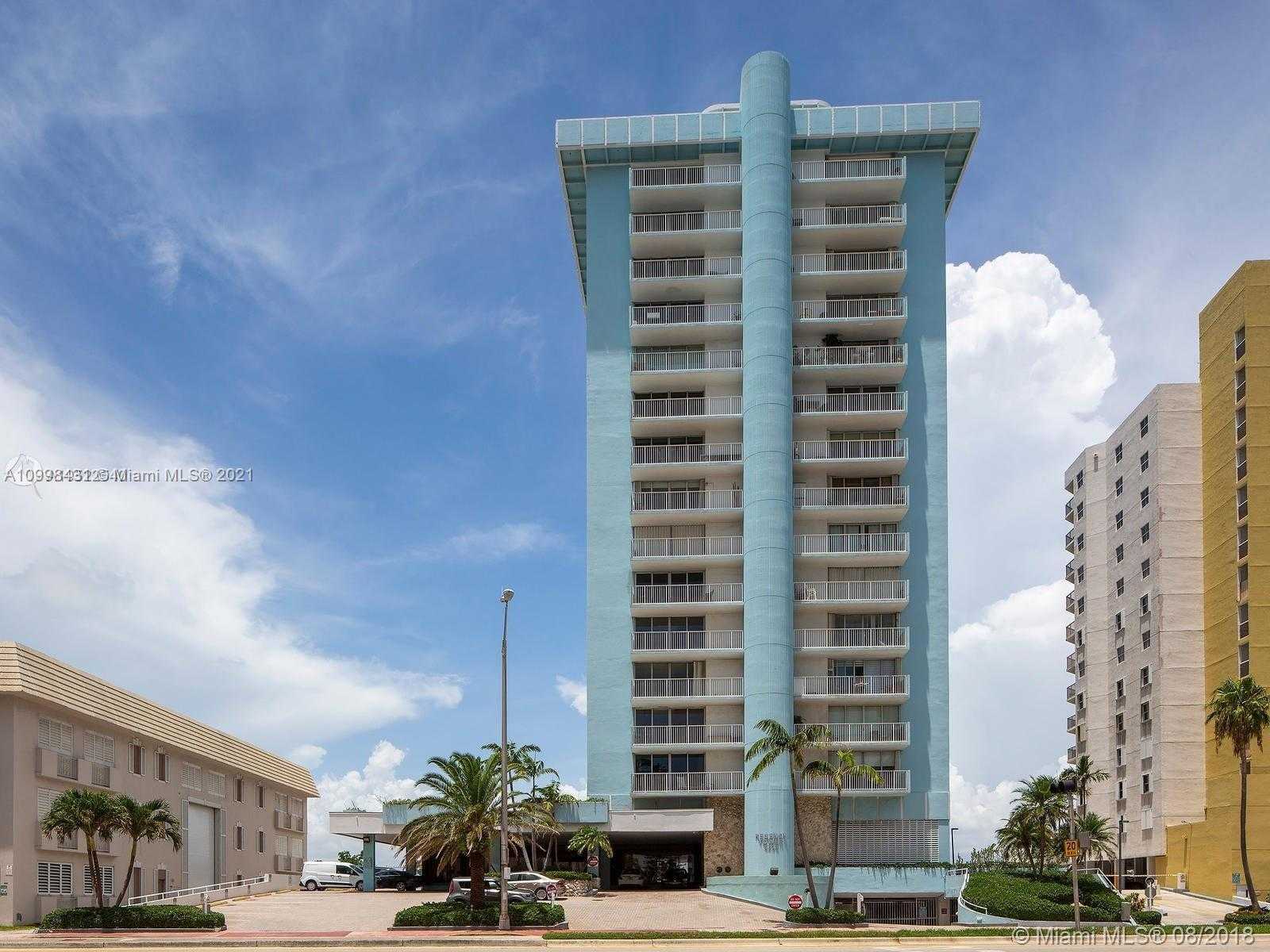 Small Image of 5838 COLLINS AVE #2F, Miami Beach Number 17
