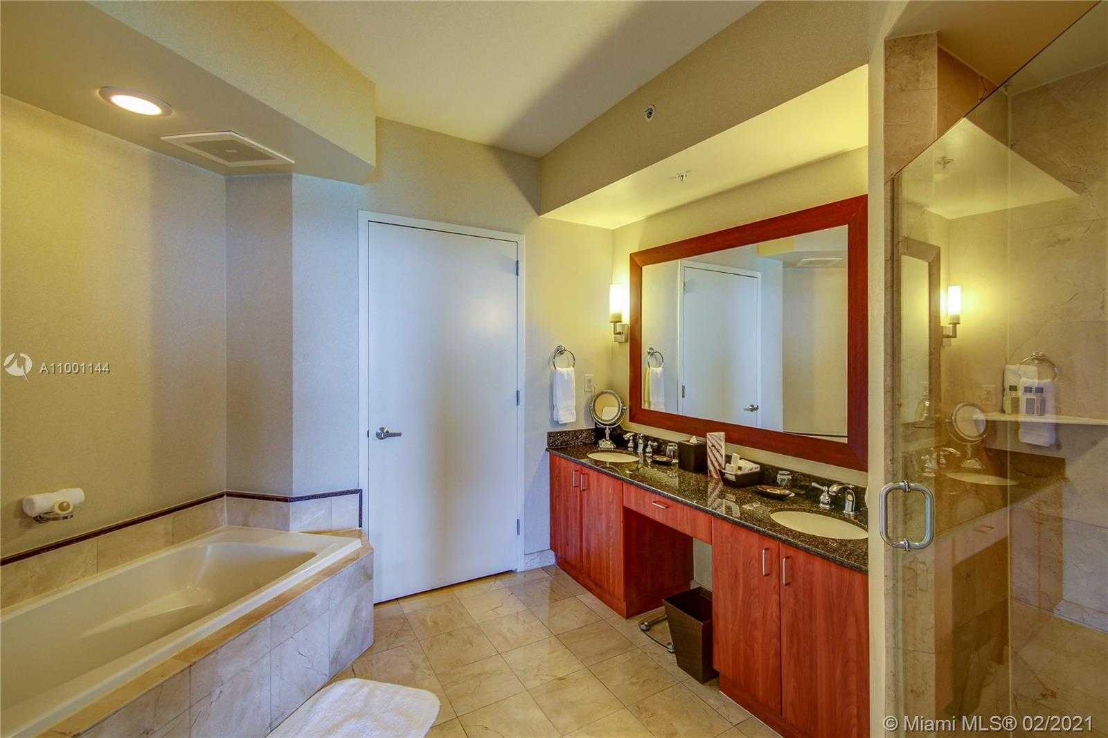 Small Image of 18001 COLLINS AVE #1909, Sunny Isles Beach Number 18