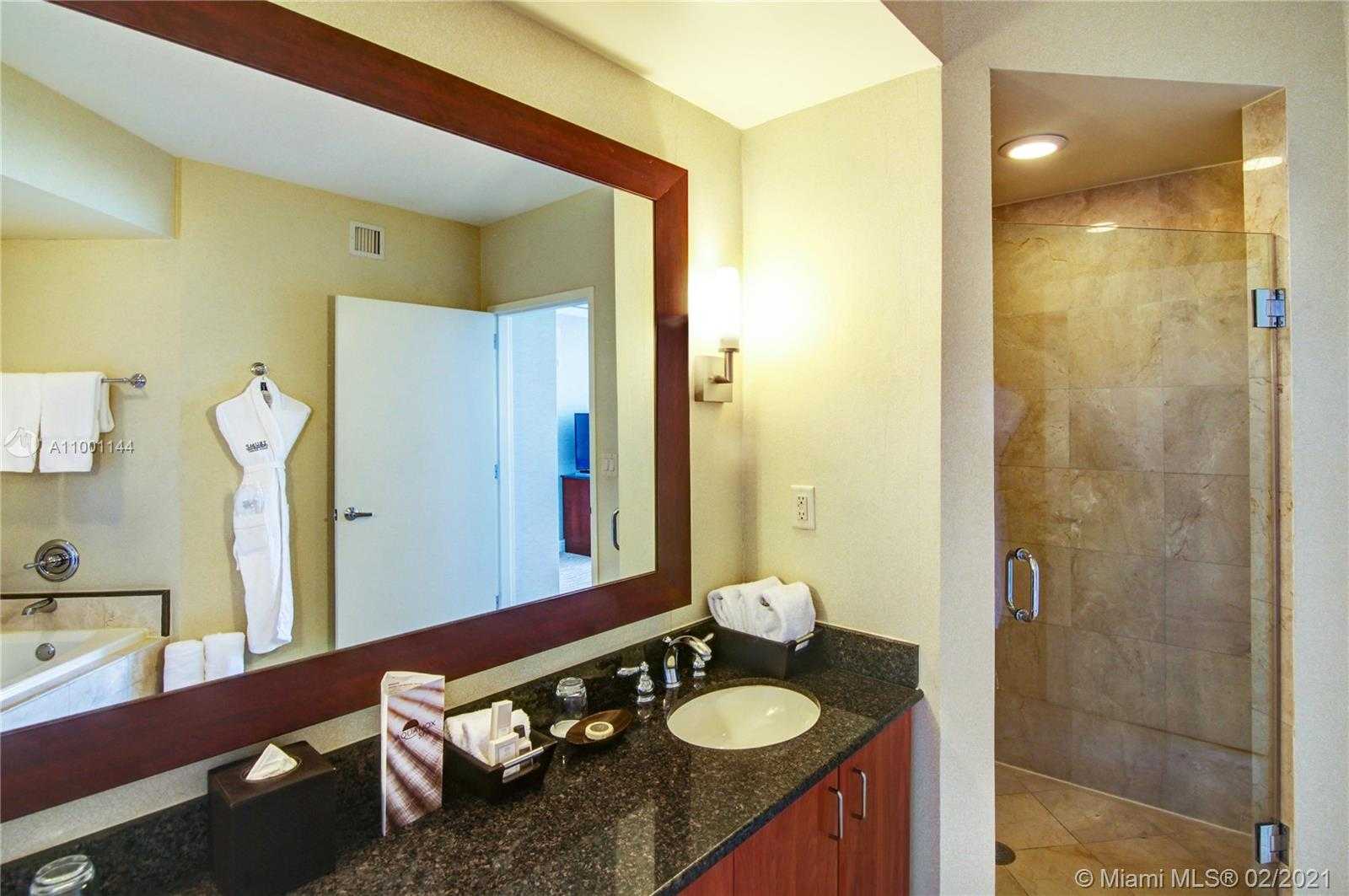 Small Image of 18001 COLLINS AVE #1909, Sunny Isles Beach Number 19
