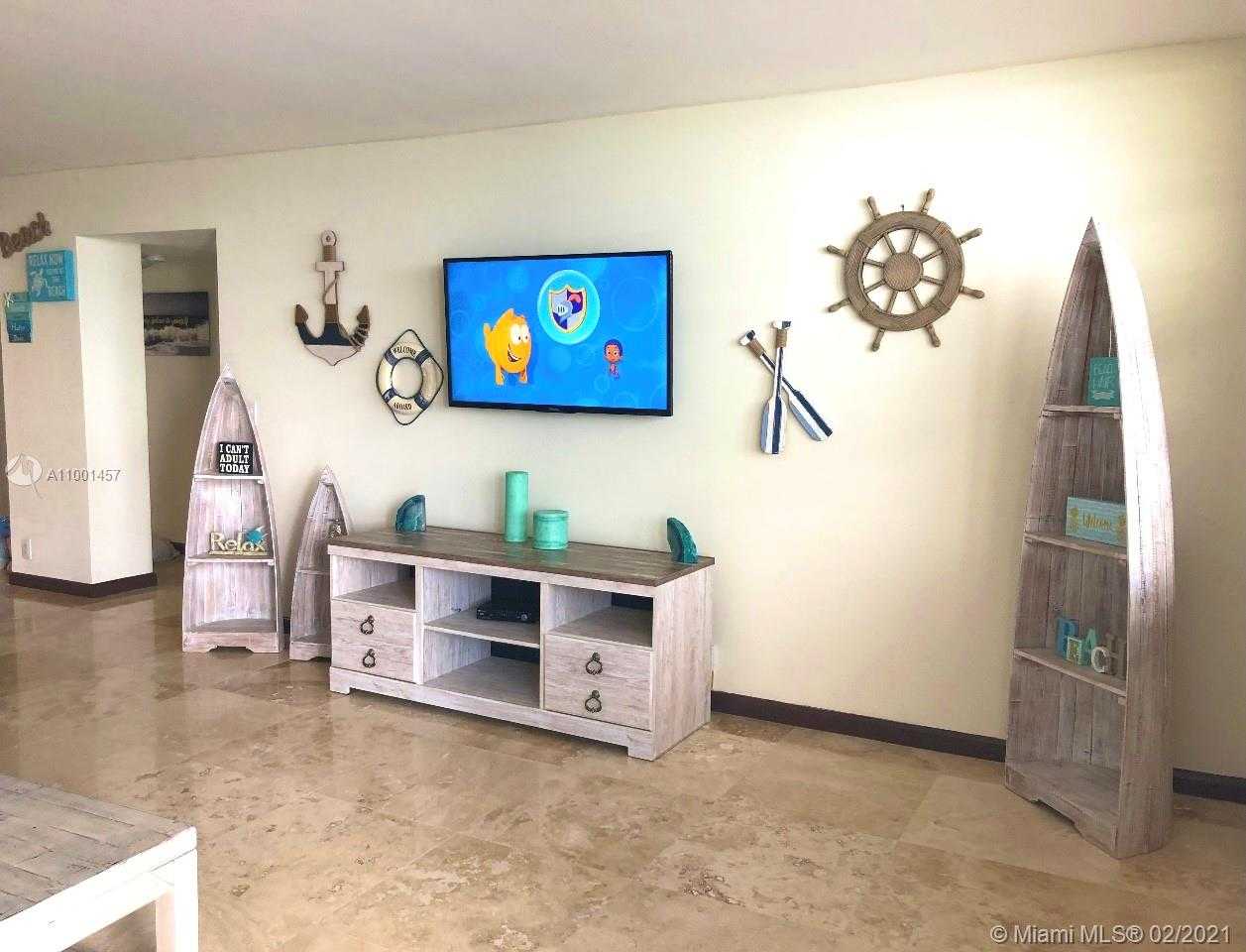 Small Image of 3725 SOUTH OCEAN DR #301, Hollywood Number 4