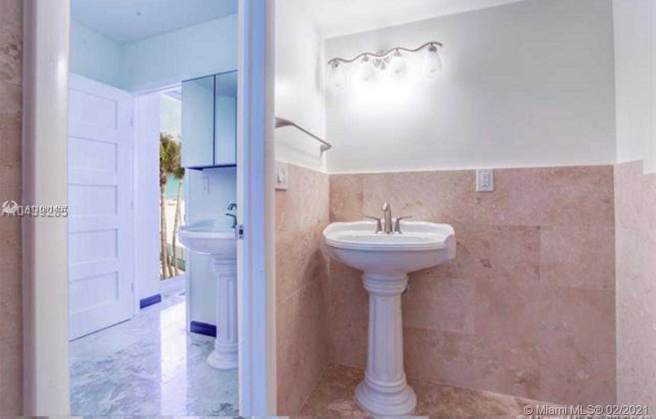 Small Image of 3725 SOUTH OCEAN DR #301, Hollywood Number 5