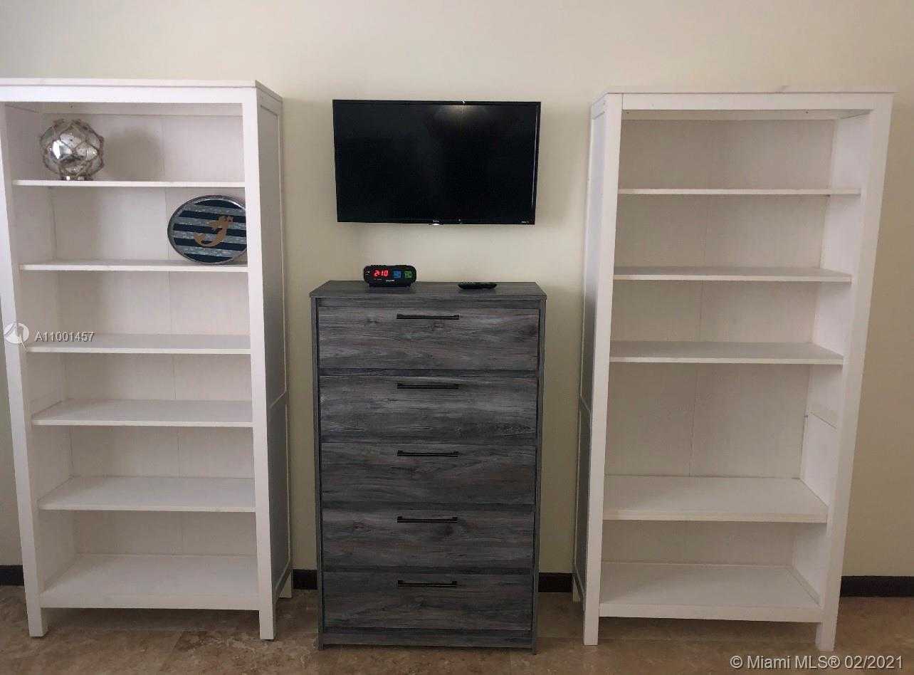 Small Image of 3725 SOUTH OCEAN DR #301, Hollywood Number 7