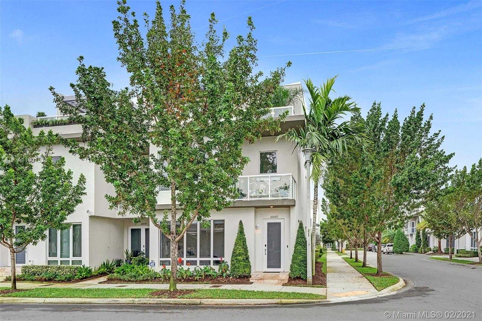 Small Image of 10560 NORTH WEST 64TH TER, Doral Number 2