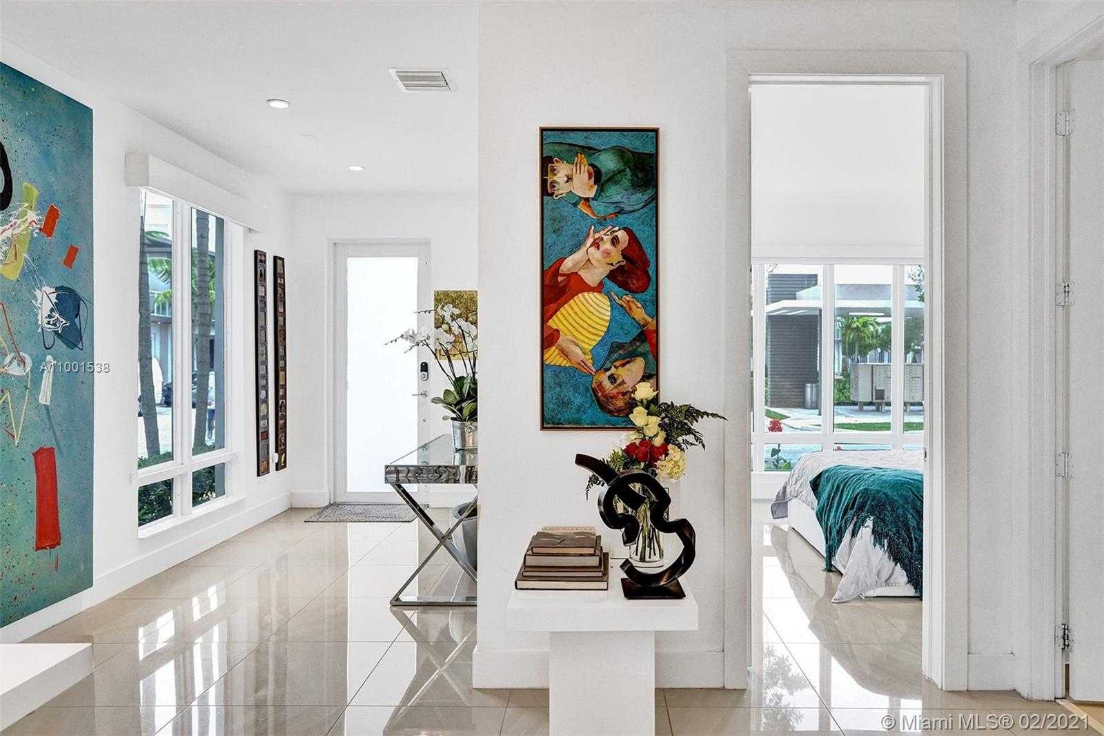 Small Image of 10560 NORTH WEST 64TH TER, Doral Number 6