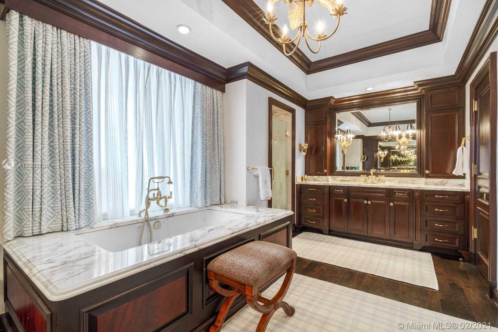 Small Image of 60 EDGEWATER DR #7A, Coral Gables Number 10