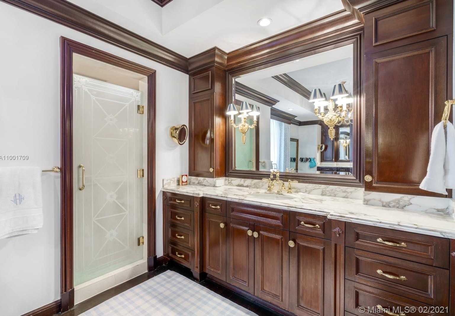 Small Image of 60 EDGEWATER DR #7A, Coral Gables Number 11