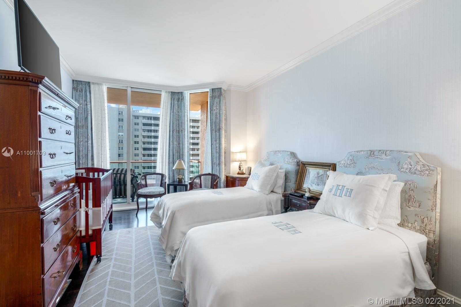 Small Image of 60 EDGEWATER DR #7A, Coral Gables Number 13