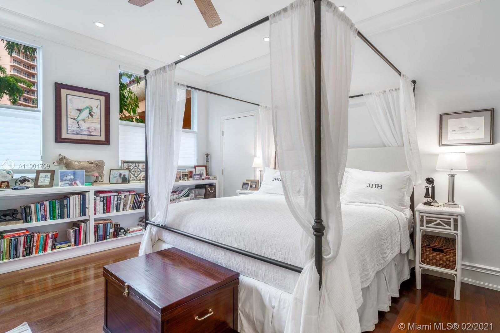 Small Image of 60 EDGEWATER DR #7A, Coral Gables Number 20