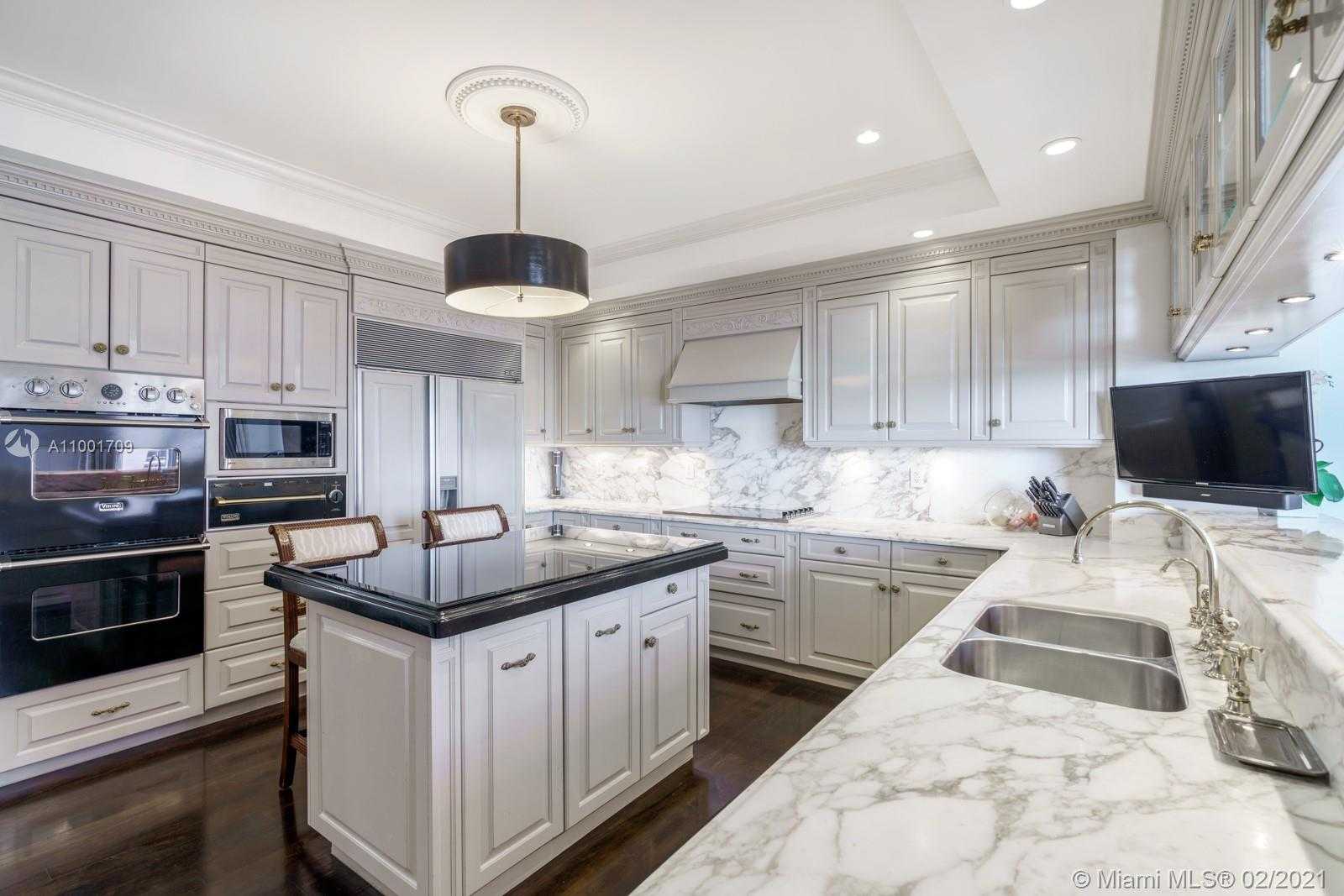 Small Image of 60 EDGEWATER DR #7A, Coral Gables Number 4