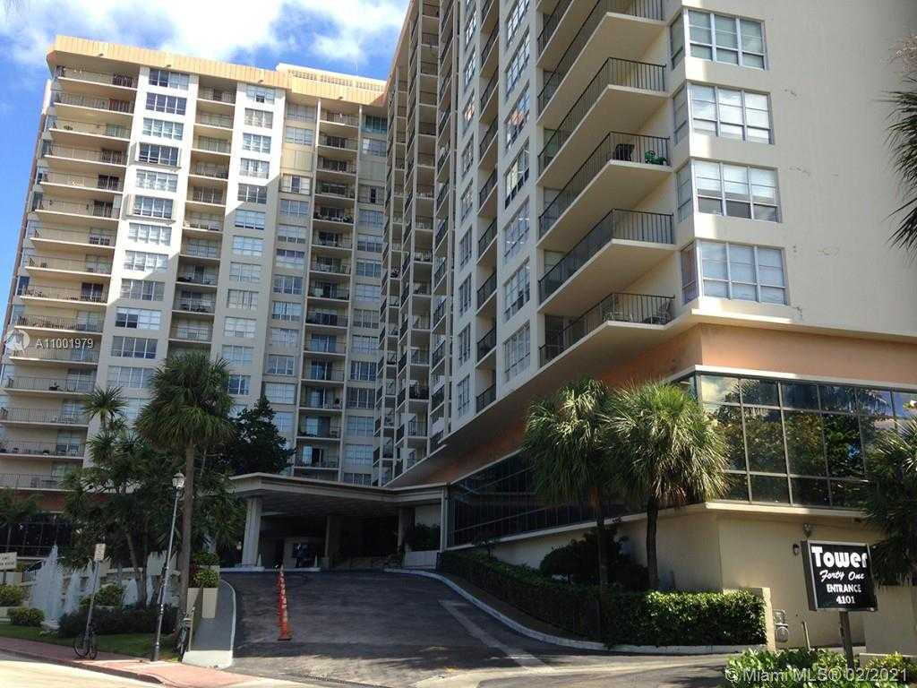 Small Image of 4101 PINE TREE DR #1412, Miami Beach Number 10