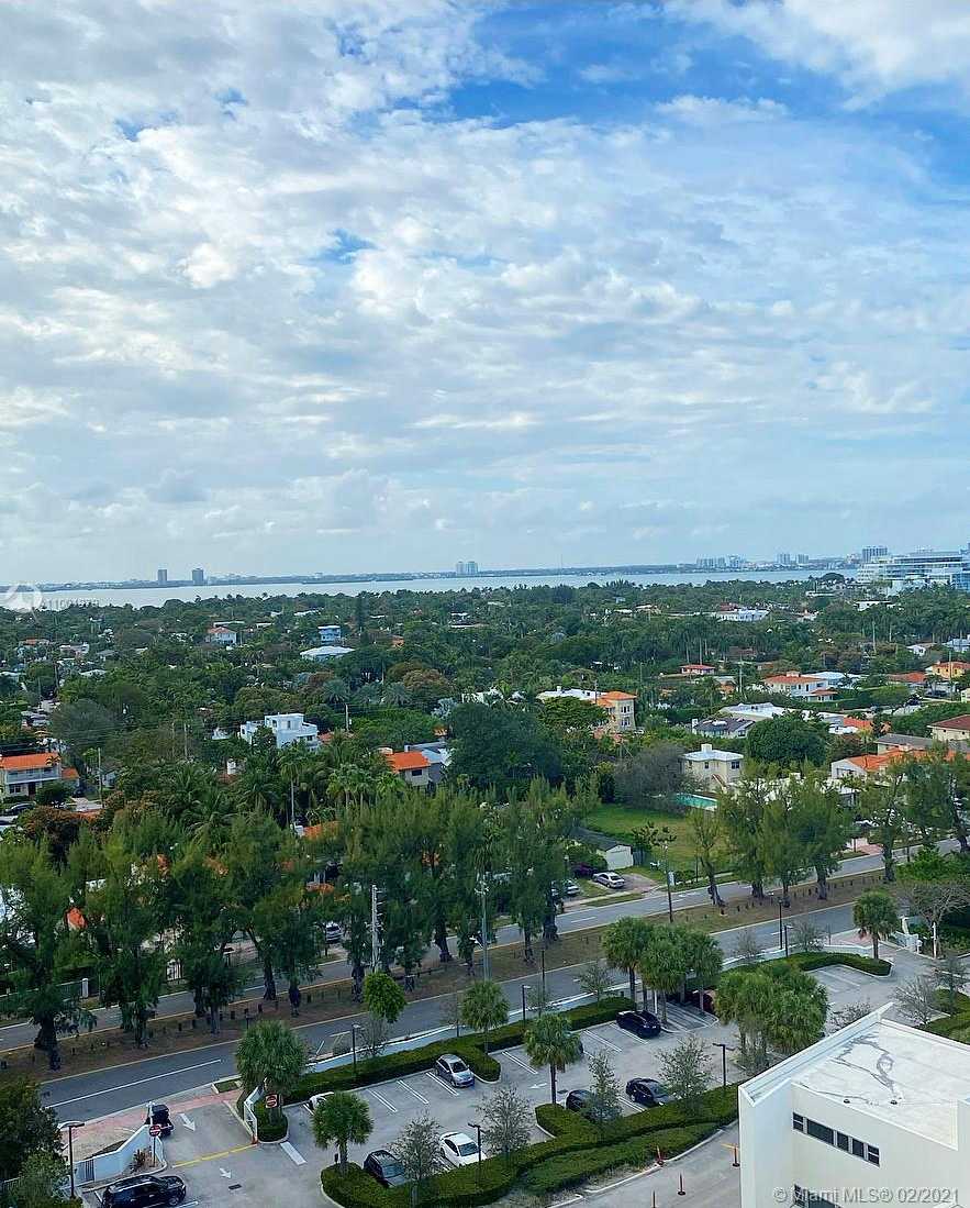 Small Image of 4101 PINE TREE DR #1412, Miami Beach Number 13