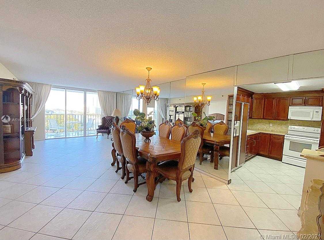 Small Image of 4101 PINE TREE DR #1412, Miami Beach Number 2