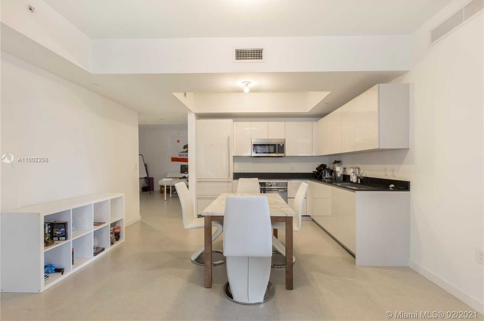 Small Image of 1010 BRICKELL AVE #1706, Miami Number 6