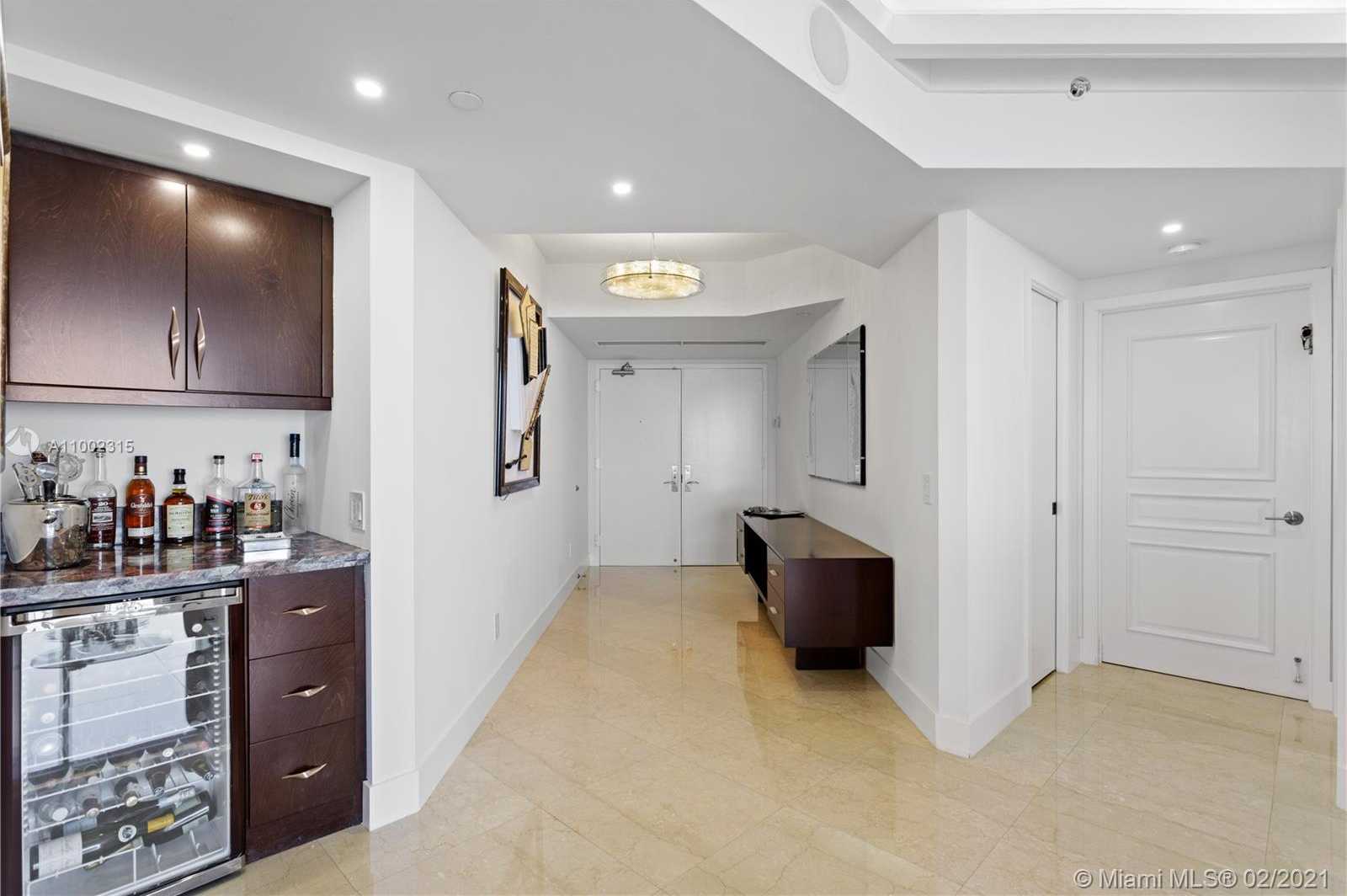 Small Image of 4779 COLLINS AVE #2401, Miami Beach Number 4