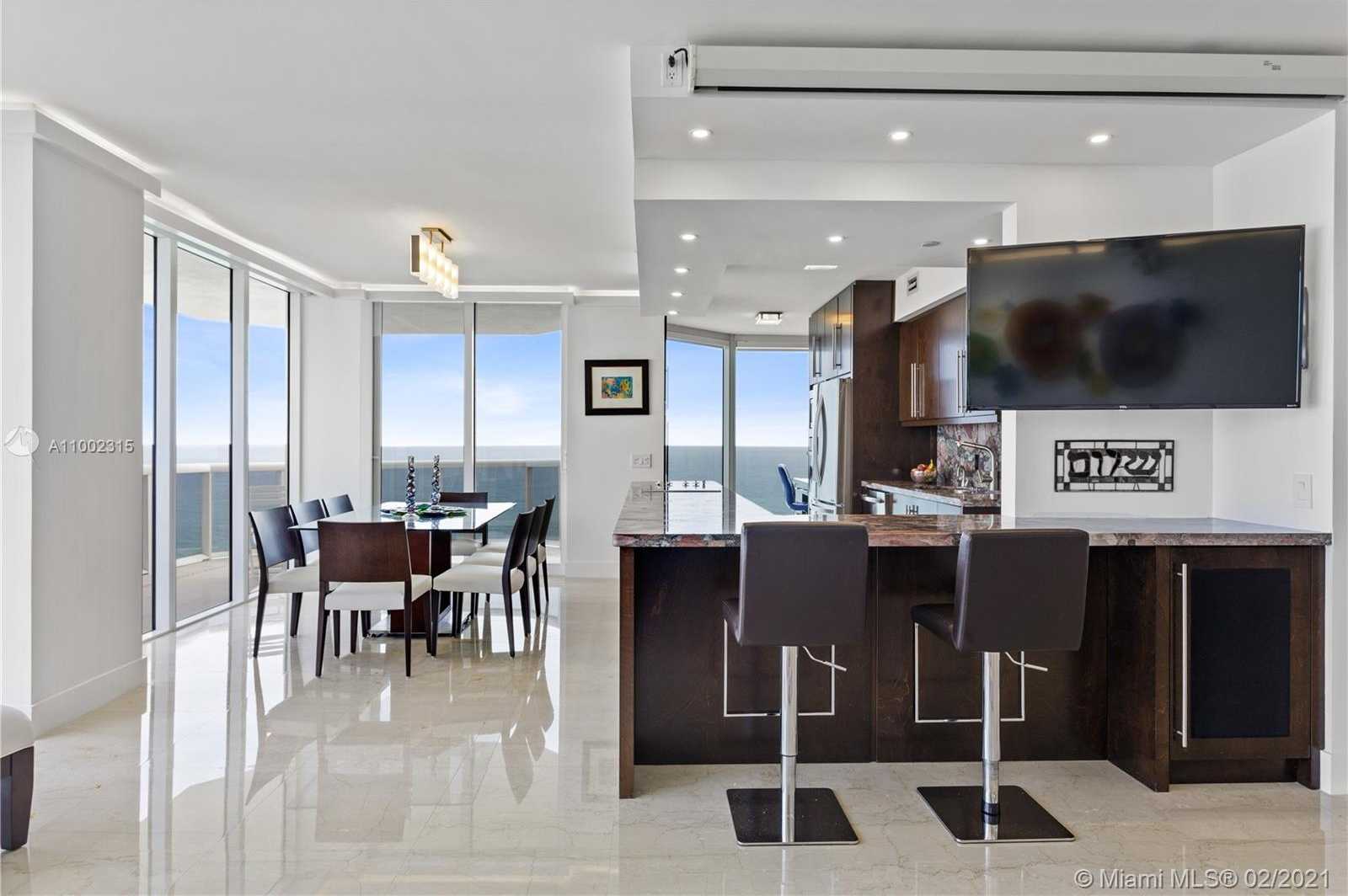 Small Image of 4779 COLLINS AVE #2401, Miami Beach Number 8