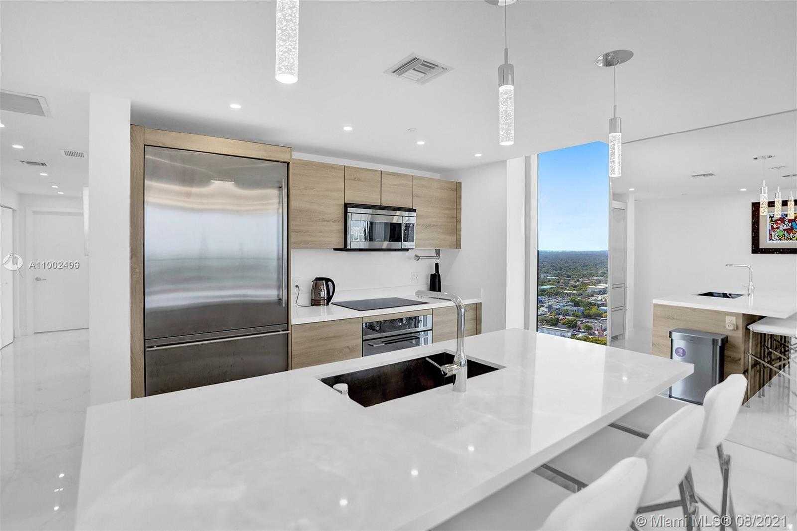 Small Image of 16385 BISCAYNE BLVD #3001, North Miami Beach Number 11
