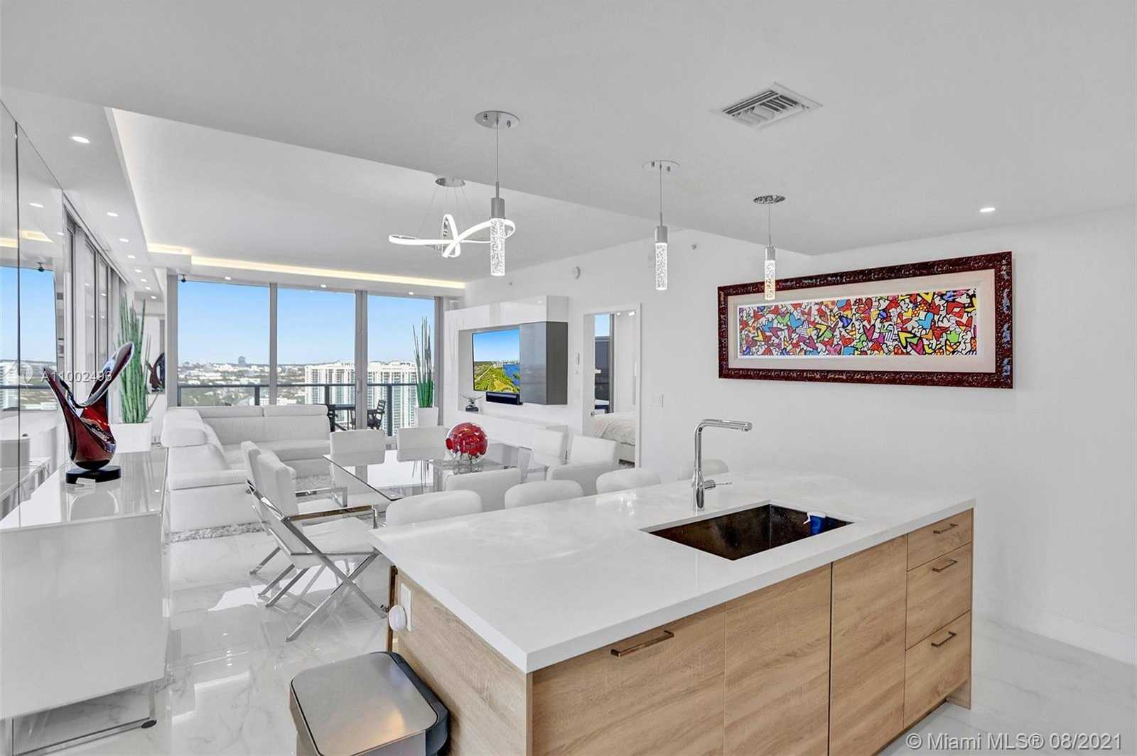 Small Image of 16385 BISCAYNE BLVD #3001, North Miami Beach Number 12