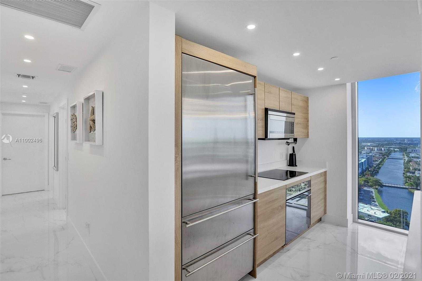 Small Image of 16385 BISCAYNE BLVD #3001, North Miami Beach Number 13