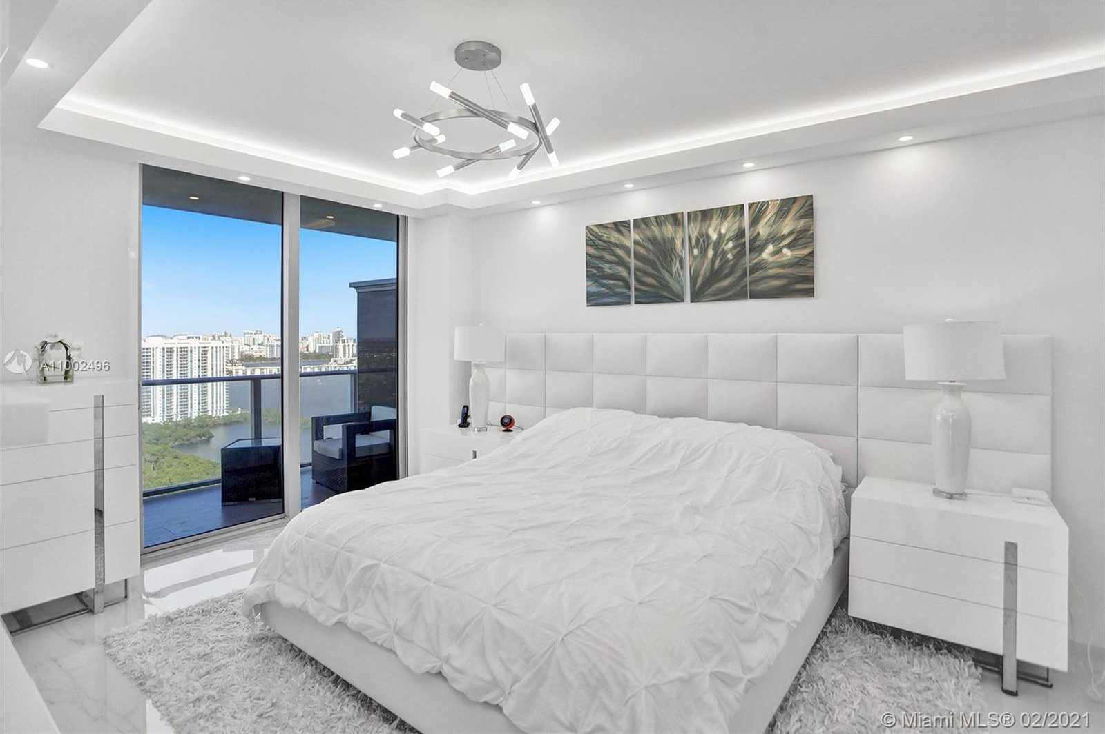 Small Image of 16385 BISCAYNE BLVD #3001, North Miami Beach Number 16