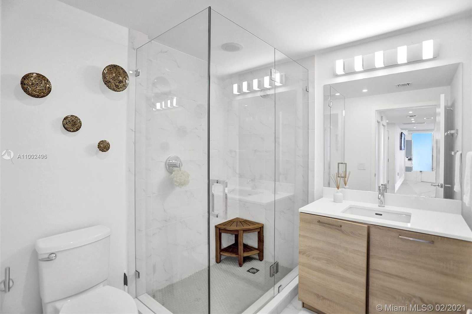 Small Image of 16385 BISCAYNE BLVD #3001, North Miami Beach Number 25