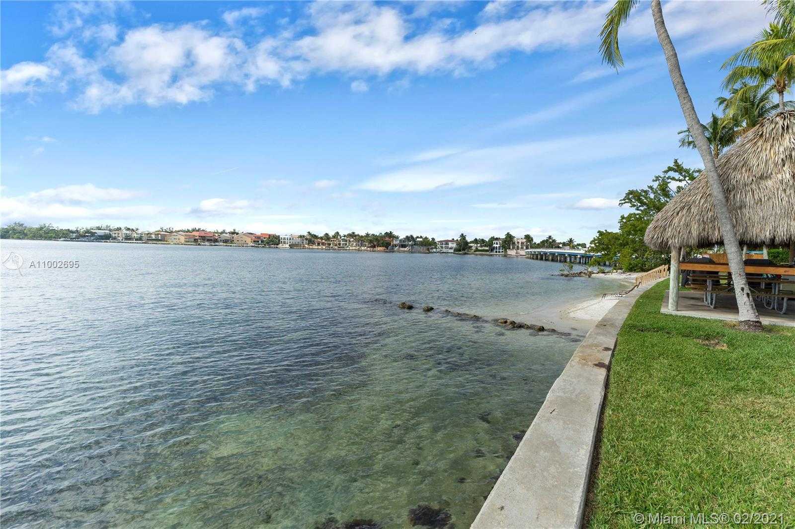 Small Image of 1 GROVE ISLE DR #A505, Coconut Grove Number 21