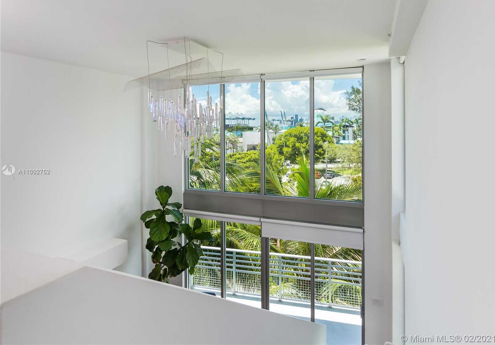 Small Image of 245 MICHIGAN AVE #LP-4, Miami Beach Number 14