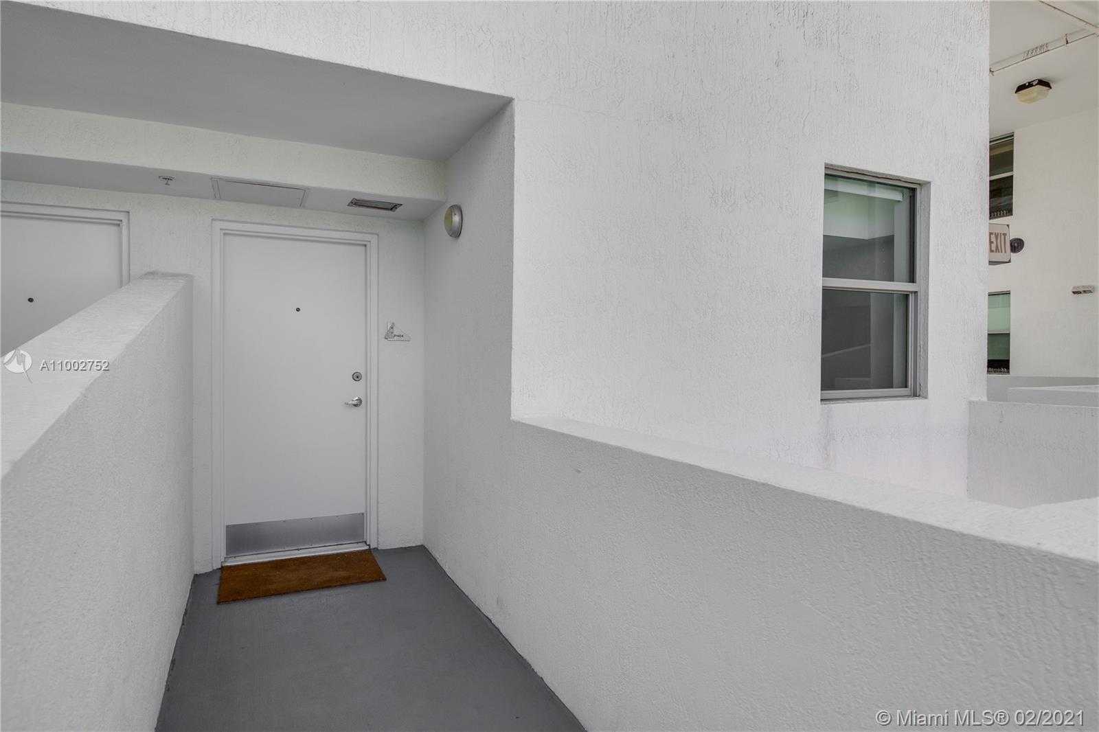 Small Image of 245 MICHIGAN AVE #LP-4, Miami Beach Number 16