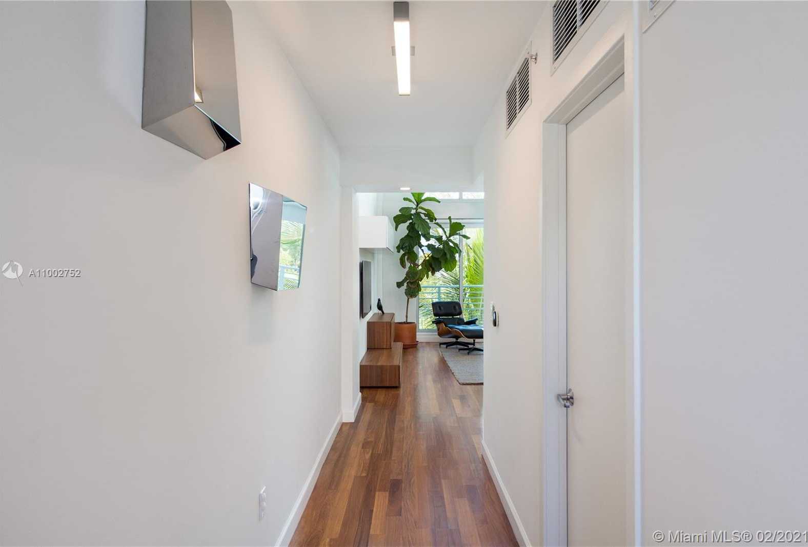 Small Image of 245 MICHIGAN AVE #LP-4, Miami Beach Number 26
