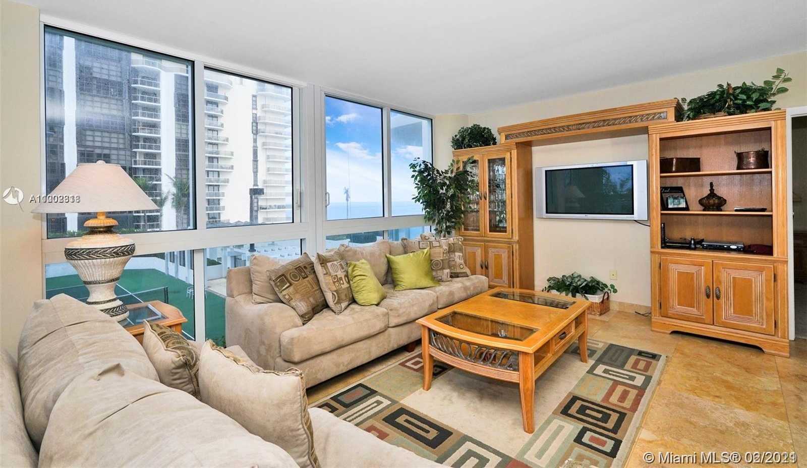Small Image of 6365 COLLINS AVE #808, Miami Beach Number 4