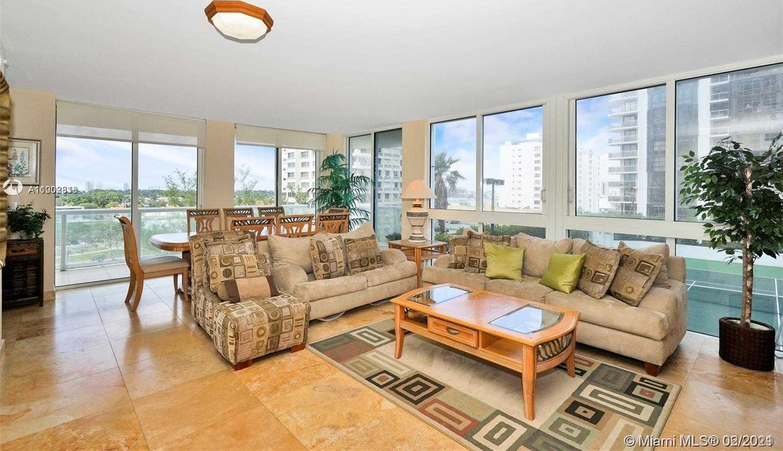 Small Image of 6365 COLLINS AVE #808, Miami Beach Number 5